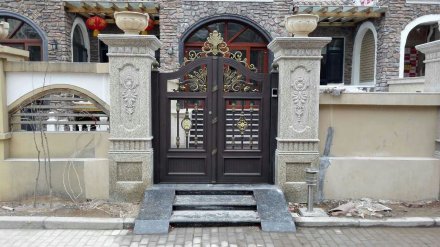 <b>濰坊鋁藝大門外觀美的體現(xiàn)？</b>